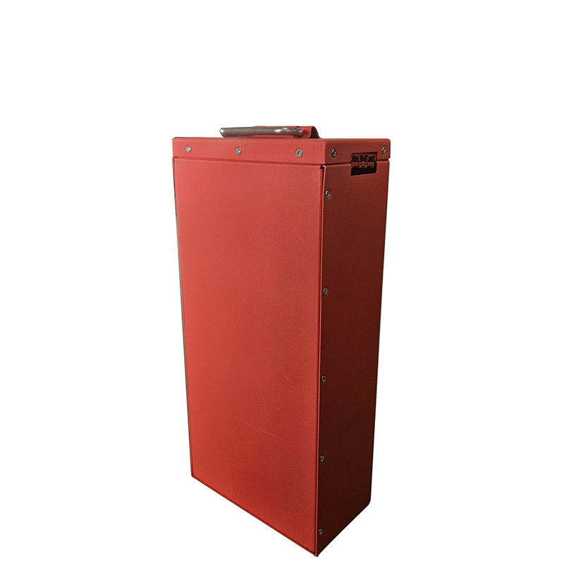 Uzun Sürekli Kırmızı Forklift Lityum Bataryası 60Ah Kapasite ve 330*305*120mm Boyutlu